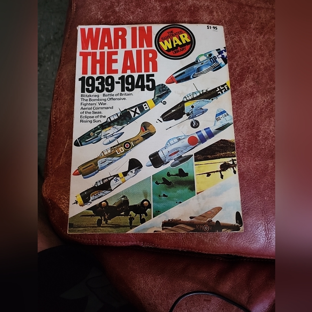War in the Air 1939-1945 (The Illustrated War Library)